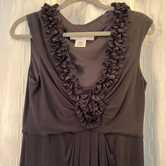 Maggy London Dresses & Skirts - Maggie London Sleeveless Dress- Size 12